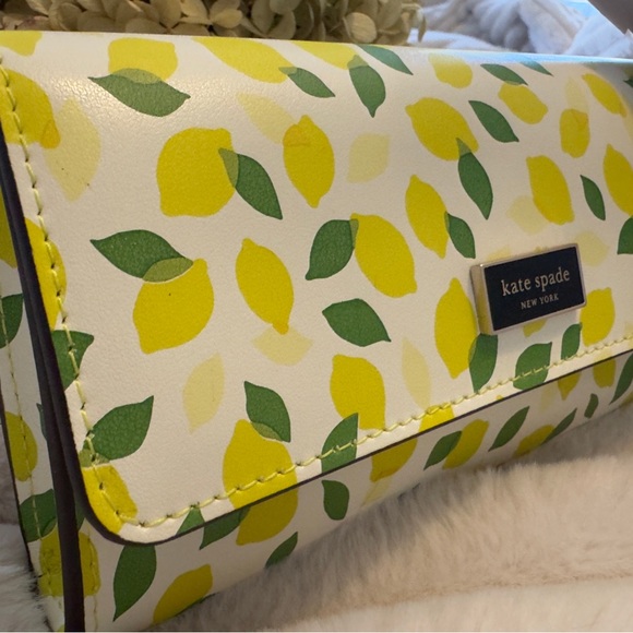 Kate Spade With Flap Top Leather Belt Bag Lemon Print Fanny Pack NWT S/M - Picture 3 of 7